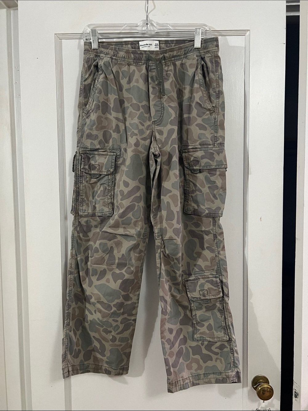 abercrombie kids Camouflage Cargo Pants - Green & Tan